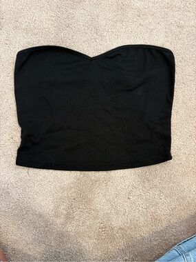 Strapless Black Ribbed Tube Top